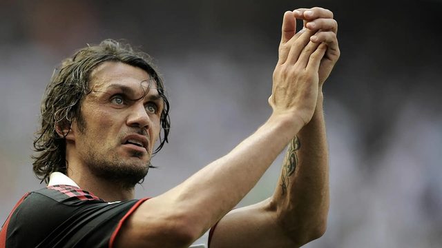 حتى مالديني لن ينقذ برشلونة