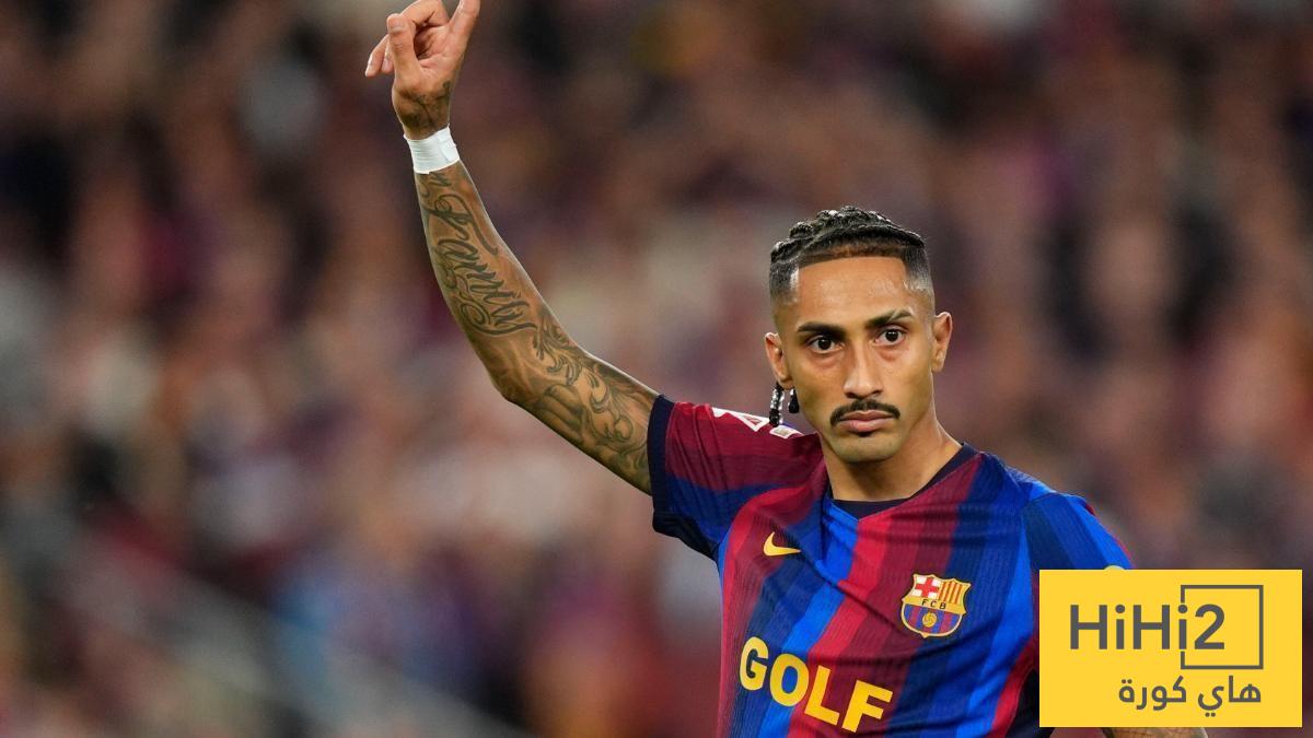 جماهير برشلونة تهاجم صحفي بسبب أنشيلوتي و رافينيا