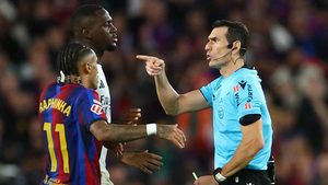 مقابل 500 ألف يورو.. الليجا تفتح أبواب الشاشات أمام الحكام بعد المباريات