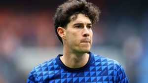 لماذا يرفض جمهور برشلونة صفقة باستوني؟