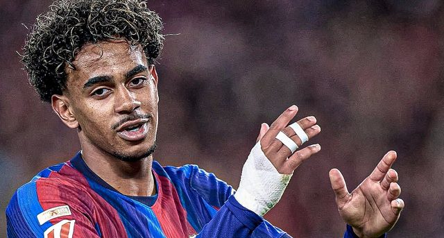 بالارقام .. لامين يحتفل في شباك ألافيس